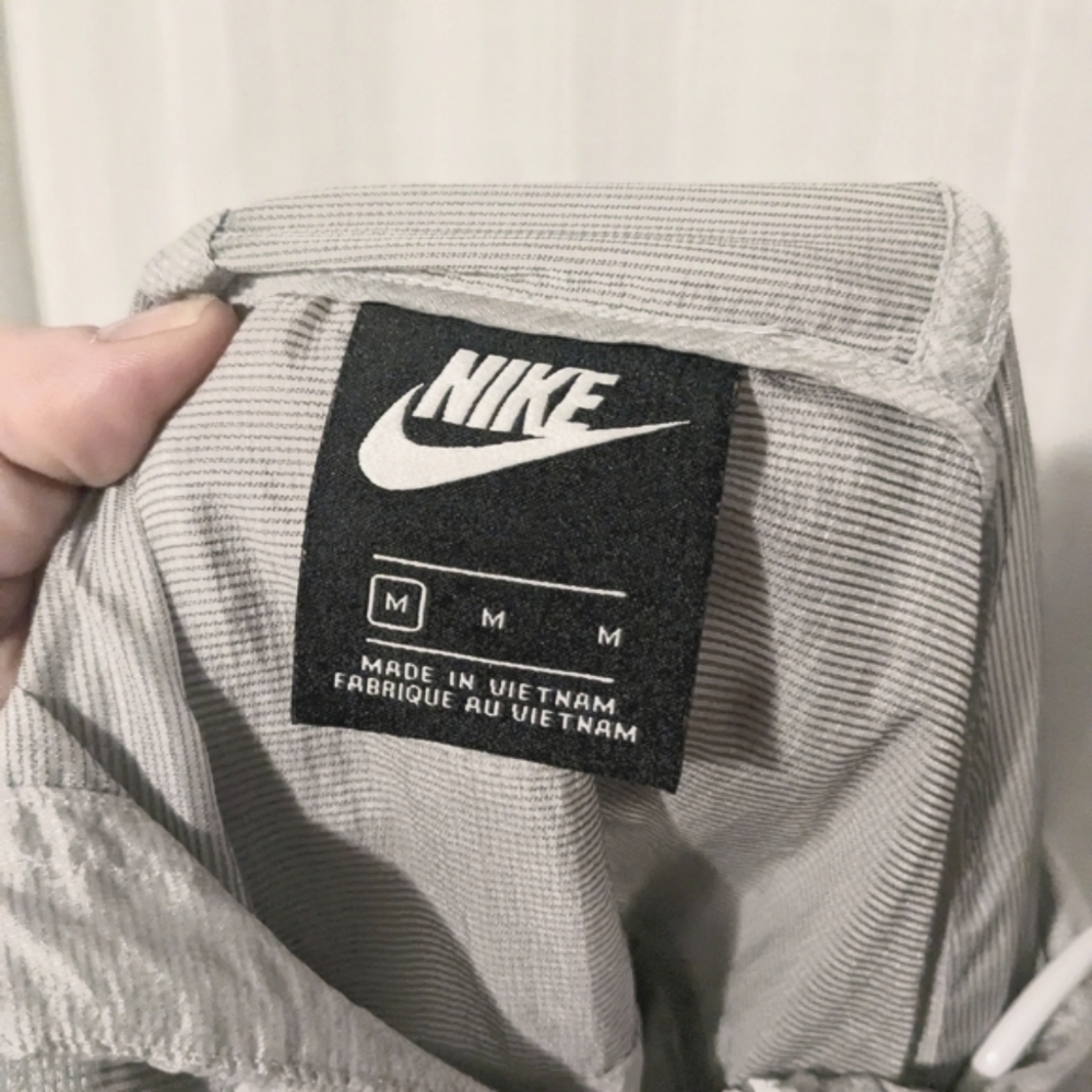 Nike Gray Windbreaker Jacket - image 7